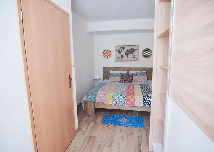 Dalmatia Blue 믈리니