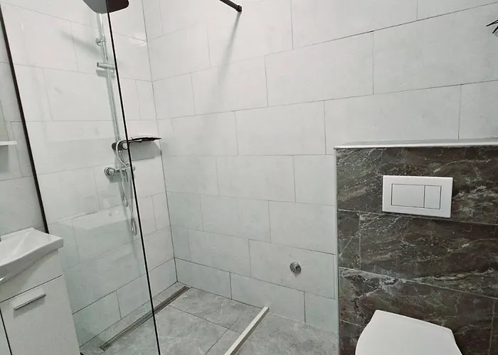 아파트 Dalmatia Blue *